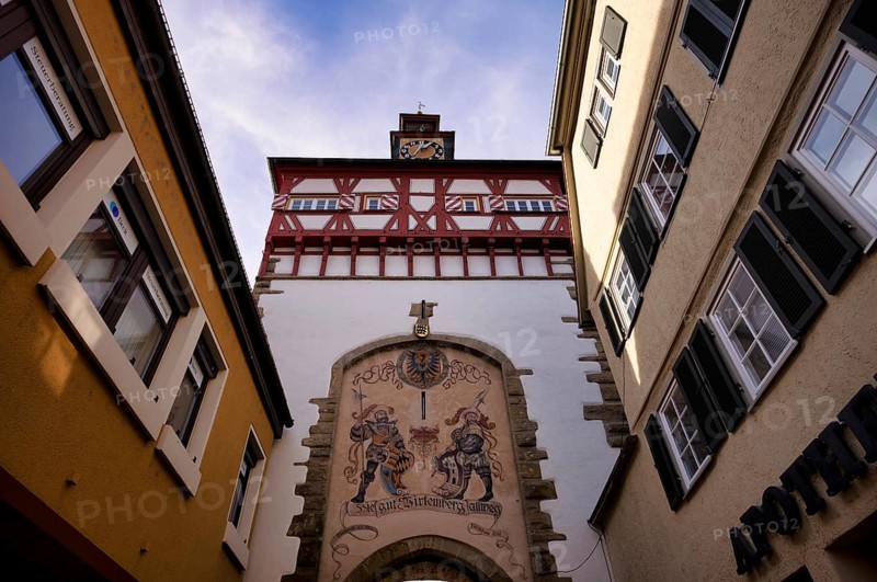 Fallgatternische Hirgenstangenwappen der Grafen von Württemberg, Unteres Tor, Stadttor, half-timbered house, Bietigheim-Bissingen, Baden-Württemberg, Germany