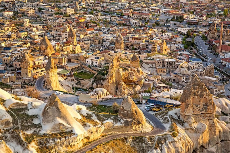 Balloon ride over fantastic tuff rock formations, Cappadocia, Turkey, Cappadocia, Turkey