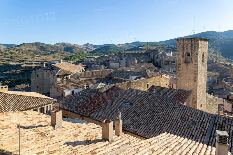 View over rooftops medieval village of Sos del Rey Católico, Cinco Villas district, Zaragoza province, Aragon, Spain