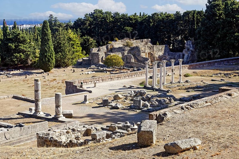 Middle terrace, Apollo temple columns, at the back presumably buildings with patients' apartments, Asclepieion, Latin Aescupium, three terraces, place of worship of Asklepios, god of healing art, ancient hospital, archaeological excavation 1902-1904, island of Kos, Dodecanese islands, Greece, eastern Adriatic, Mediterranean