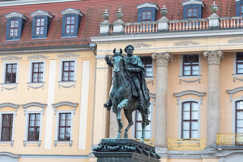 Equestrian statue, Grand Duke Carl August of Saxe-Weimar-Eisenach in antique armour on a horse, Weimar, Thuringia, Germany