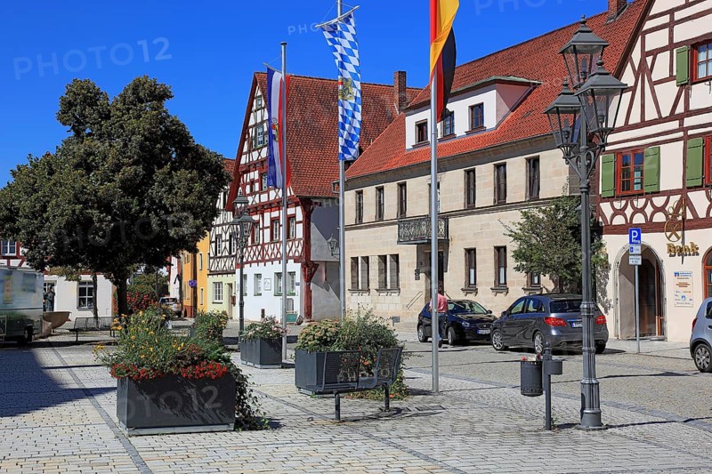 Fachwerkhäuser, am Rathausplatz, city of Heideck in the district of Roth, Middle Franconia, Bavaria, Germany