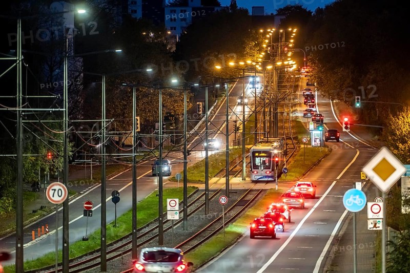 Bogestra tram, line 305, on the Wattenscheider Hellweg, tram line in the middle of the street, street lighting, North Rhine-Westphalia, Germany