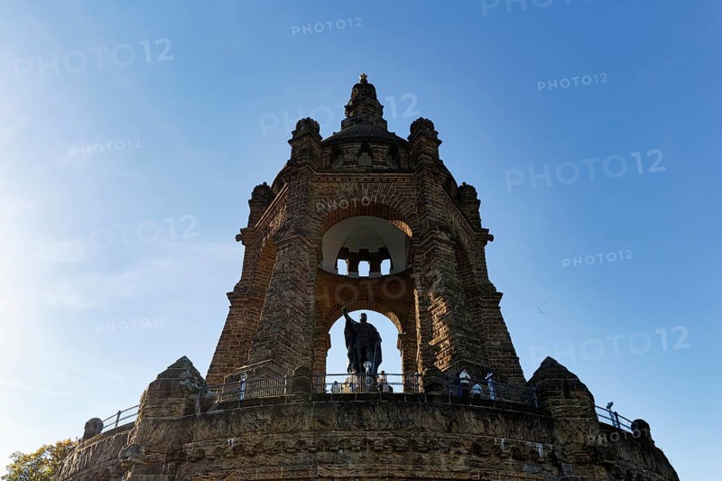 Kaiser Wilhelm Memorial, national monument with dome, landmark, sunny autumn weather, backlight, Porta Westfalica, Ostwestfalen-Lippe, East Westphalia, North Rhine-Westphalia, Germany