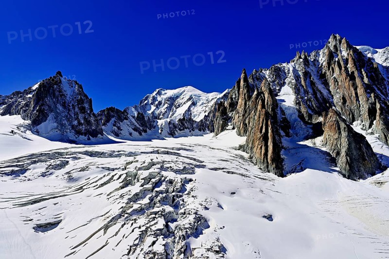 View of the mountains from the Télécabine Panorama Railway, La Tour Ronde, Mont Blanc, Mont Maudit, Le Mont Blanc du Tacul, in the foreground the glacier du Géant, Chamonix-Mont-Blanc, Haute-Savoie, France