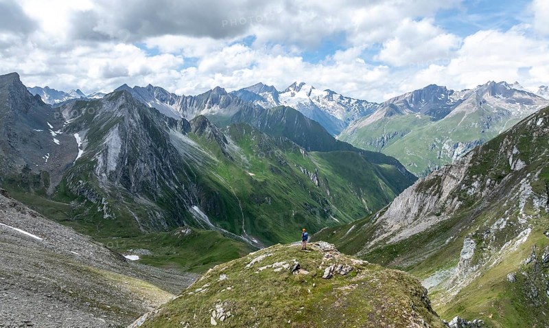 Female hiker in the Hohe Tauern, East Tyrol, Austria