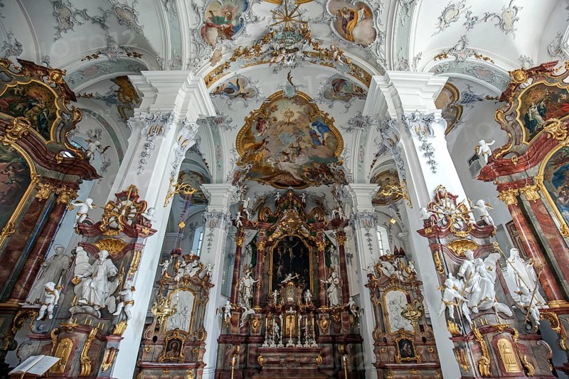 Catholic Church of St. George and James, interior view, altar area, Isny, Allgäu, Baden-Württemberg, Germany