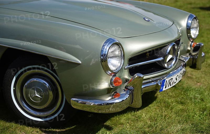Mercedes-Benz W121 190 SL Roadster at a classic car meeting