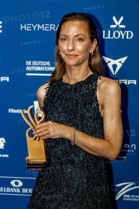 Katharina Schüttler accepts the German Acting Award 2025 for the category Strong Performance in The Cum-Ex Affair on behalf of Lina Beckmann at the award ceremony of the Pullmann Berlin Schweizerhof, Berlin, 09.10.2025