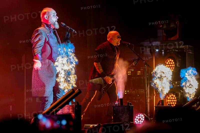 Martin Engler, Singer, Mono Inc., Dark-Rock Band, D, live on Live 2025 Tour at Columbiahalle Berlin on 10 October 2025