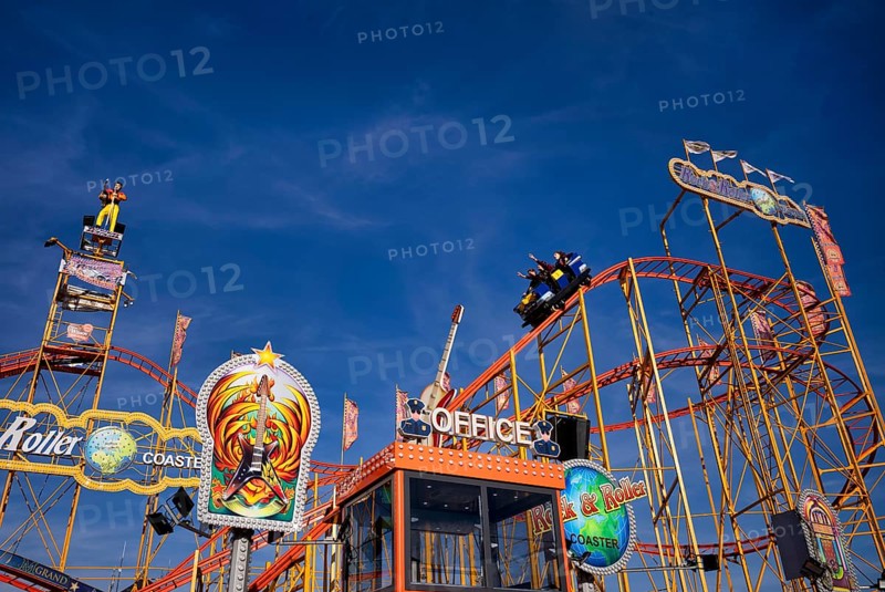 Roller coaster, roller coaster, rides, Cannstatter Wasen, fair, funfair, spring festival, folk festival, Bad Cannstatt, Stuttgart, Baden-Württemberg, Germany