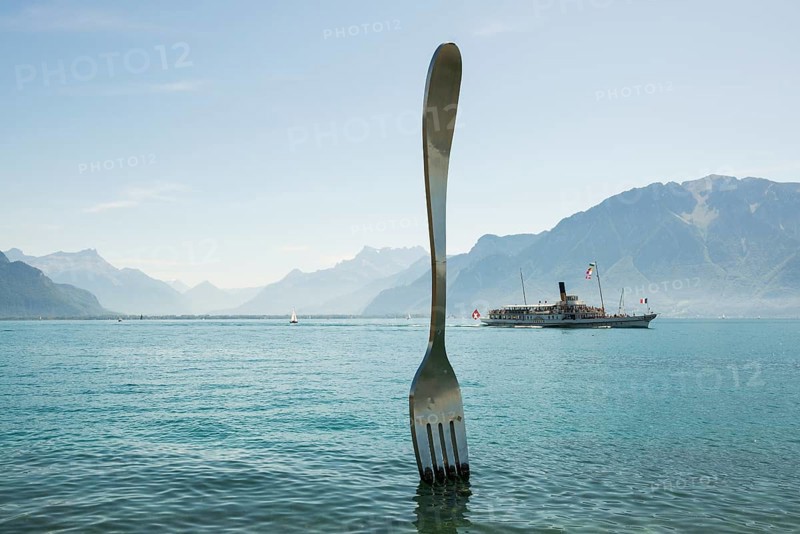 La Fourchette, the fork, sculpture by Jean-Pierre Zaugg, Vevey, Lake Geneva, Lac Léman, Canton of Vaud, Switzerland