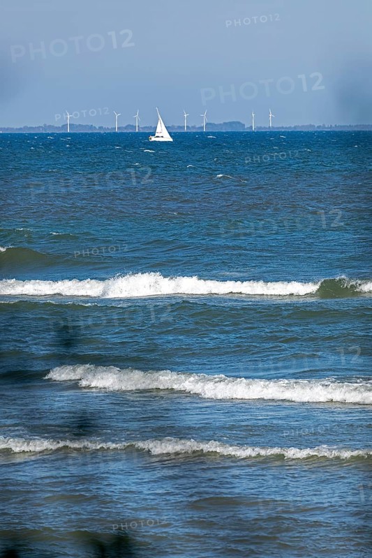 Sailboat, waves, swell, Baltic Sea, Geltinger Birk nature reserve, Nieby, Schleswig-Holstein, Germany