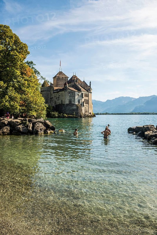 Bathing beach, Château de Chillon, Chillon Castle, near Montreux, Lake Geneva, Lac Léman, Canton Vaud, Switzerland
