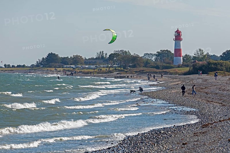 Lighthouse, beach, Baltic Sea, people, kitesurfer, Falshöft, Pommerby, Schleswig-Holstein, Germany