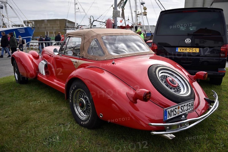 The very rare luxury sports car, vintage car, sports car, SCEPTRE 6.6S, at a classic car meeting in Büsum, Schleswig-Holstein, Germany