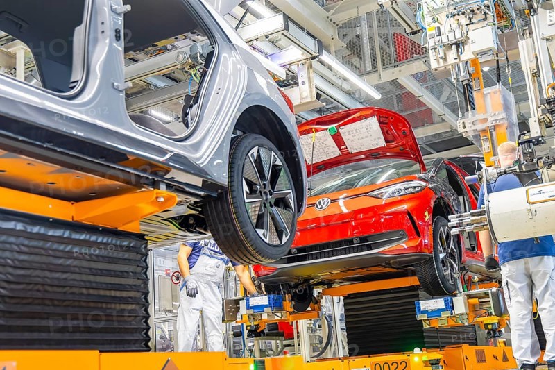 Electric car production in the assembly halls of VW in Zwickau, Zwickau, Saxony, Germany