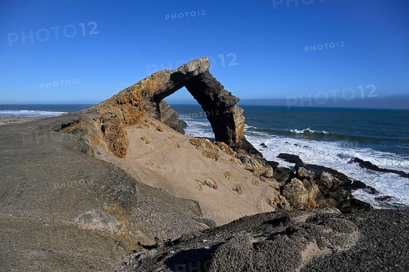 Arch rock, 55 metre high limestone arch, restricted diamond area, near Lüderitz, Karas region, Namibia