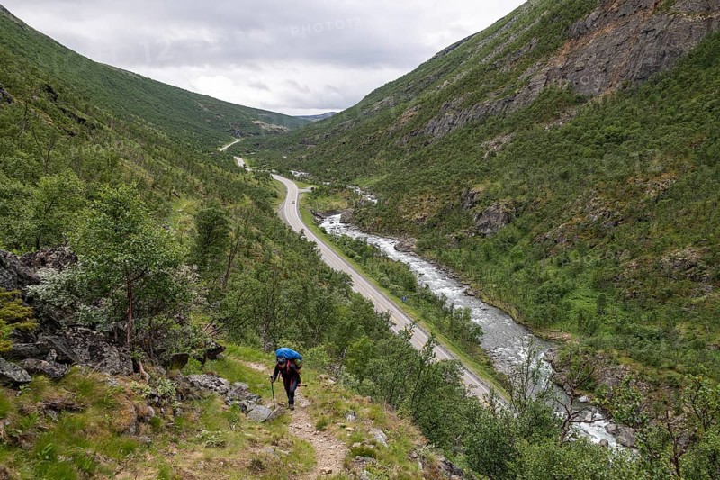 Pilgrims on the Kongevegen or King's Road, Olavsleden pilgrimage route, Drivdalen valley, ascent to Dovrefjell, E6 motorway, Oppdal municipality, Trøndelag county, Norway