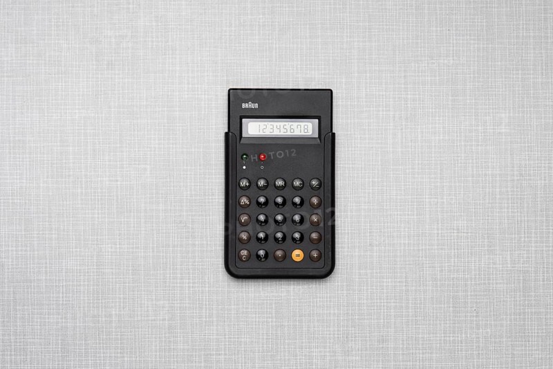 Top Shot, replica ET66 pocket calculator from Braun, designed by Dieter Rams