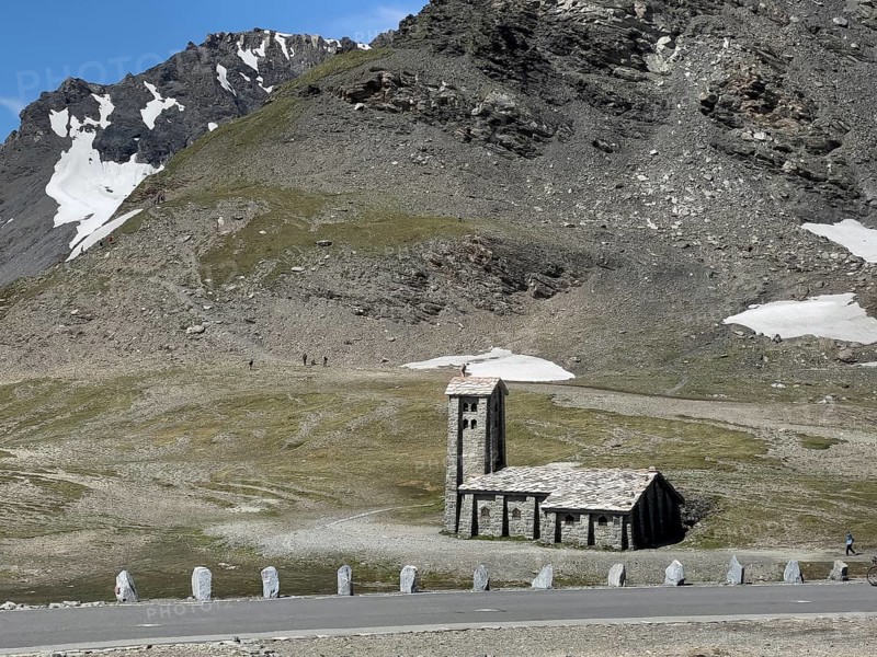 View of Christian chapel mountain chapel Chapelle Notre-Dame-de-Toute-Prudence next to pass summit of highest asphalted passable 2764 2770 metres high alpine pass Col de l'Iseran Iseranpass, Iseran, Col de l' Iseran, departmental road D902, Route des Grandes Alpes, Département Savoie, Region Auvergne-Rhône-Alpes, Graian Alps, France