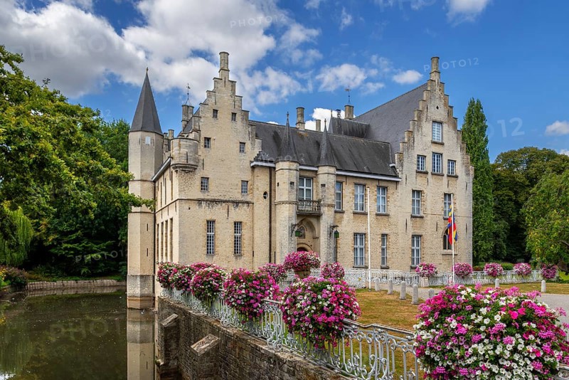 Kasteel Cortewalle, 15th century moated castle in Flemish Renaissance style at Beveren in summer, Waasland, East Flanders, Belgium