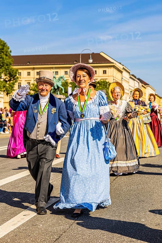 Alt-Monachia-Gesellige Bürgerzunft in historical costumes, Trachten- und Schützenzug, Oktoberfest, Munich, Upper Bavaria, Bavaria, Germany