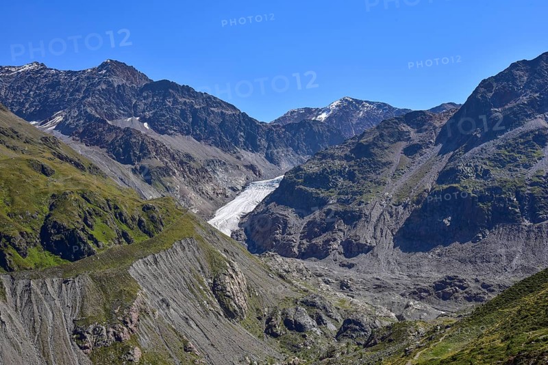 The Gepatschferner in the Kaunertal in the Ötztal Alps in Tyrol, in the background the Hochvernagtwand, (3. 400 m), Austria