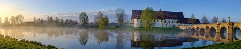 Morning atmosphere, fog at Fischhof, with historic Fischhof bridge, Tirschenreuth, Upper Palatinate, Bavaria, Germany