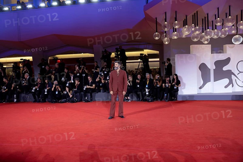 Venice, Italy - 3 September 2025: Oscar Isaac during the Red Carpet of - Cartier Glory To The Filmmaker Award 2025 and In the Hand of Dante - during the 82nd Venice International Film Festival