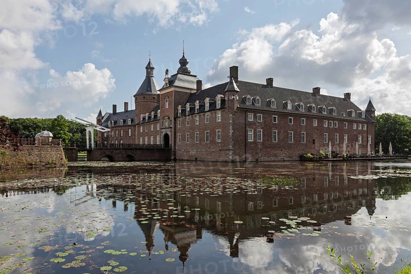 Anholt Castle, moated castle, Isselburg, Münsterland, North Rhine-Westphalia, Germany
