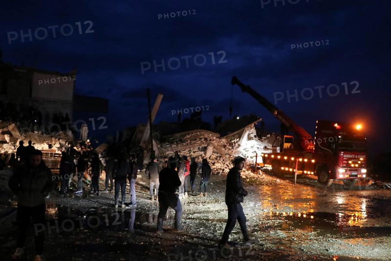 Civil defense teams attempt to rescue civilians trapped under the rubble after a powerful earthquake struck Turkey and Syria, killing tens of thousands. Aleppo, Syria – Feb 6, 2023, aleppo, syria