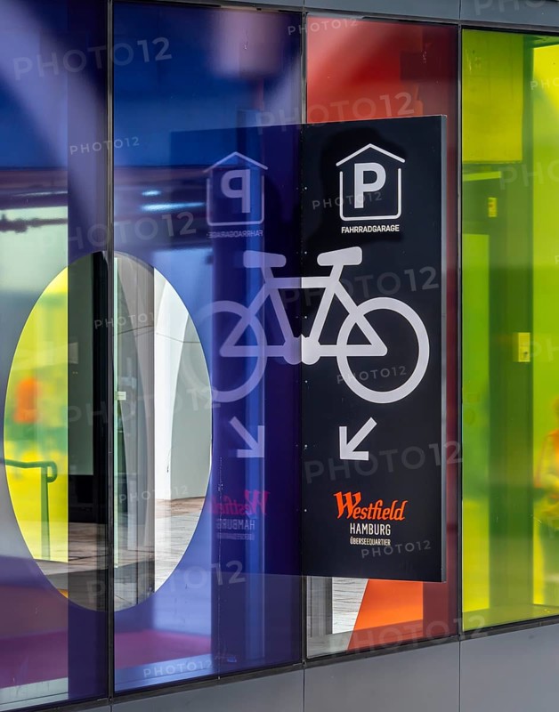 Westfield, access to the bicycle car park and the architecture at the new Hamburg shopping centre, Überseeplatz, Hamburg, Germany
