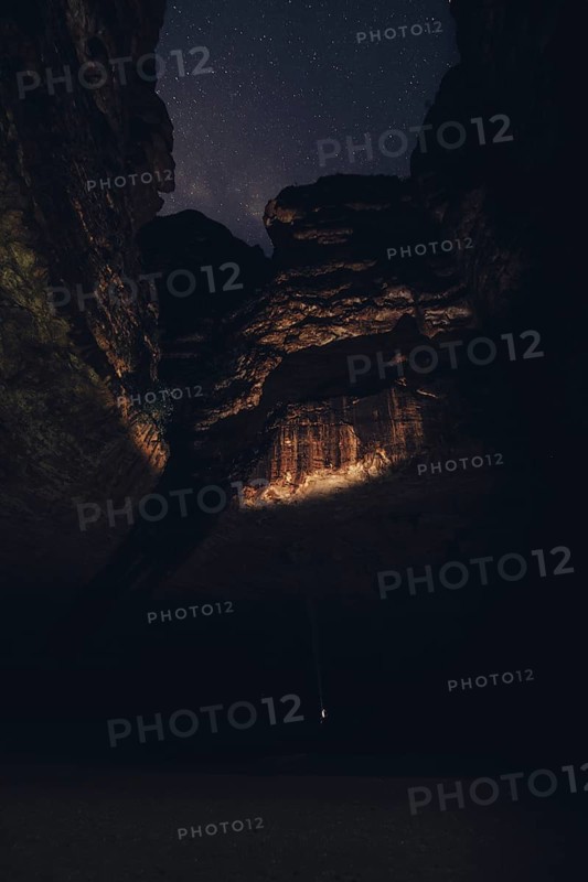 Bungle Bungle Range, Outback, hiking at night in Australia in high heat, Western Australia, Australia