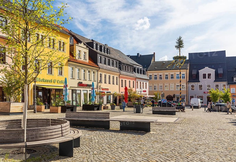 Neumarkt with maypole, Zschopau, Erzgebirge, Saxony, Germany