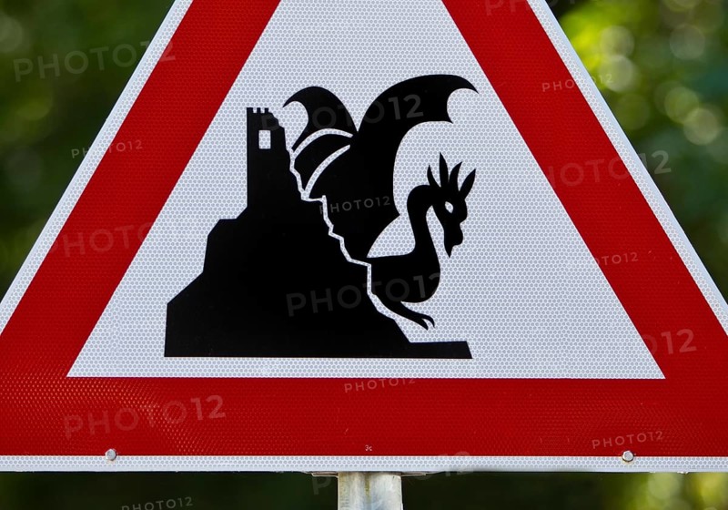 Traffic sign, Give way, Drachenfels with dragon, Drachenfelsbahn, Königswinter, North Rhine-Westphalia, Germany