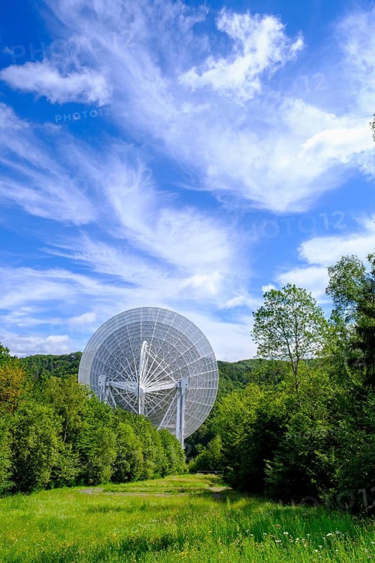 Radio telescope, Effelsberg, near Bad Münstereifel, Eifel, North Rhine-Westphalia, Germany