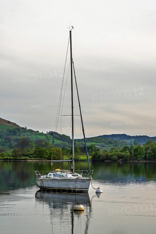 Boats on Windermere Lake and mountains, Ambleside, Lake District, Cumbria, England, United Kingdom
