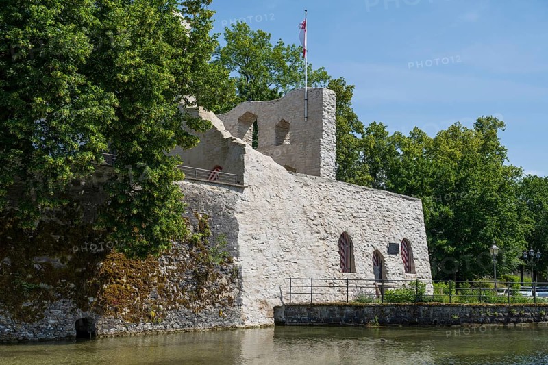 Castle ruins, Lippe spring, Bad Lippspringe, climatic health resort, North Rhine-Westphalia, Germany