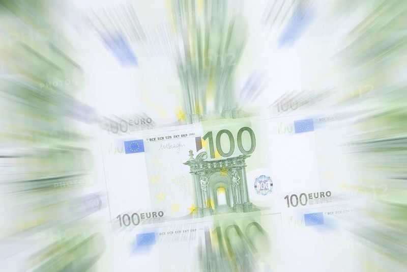100 euro banknotes, 100 Euro, zoom effect