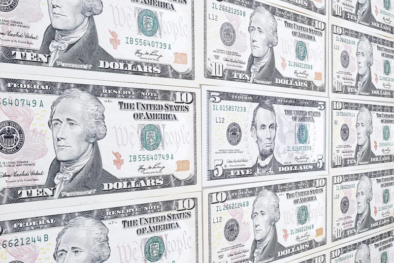 US dollar notes, 10 dollars, 5 dollars, banknotes