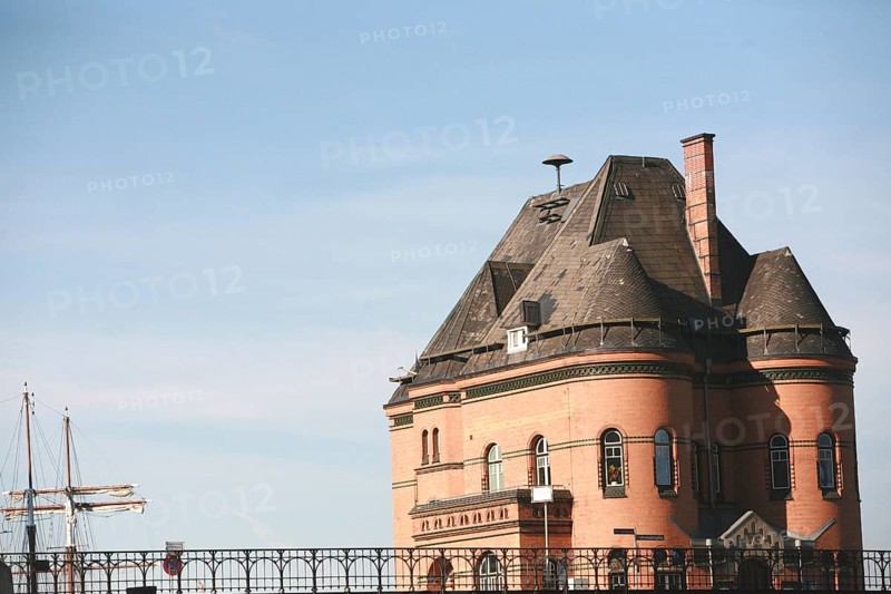 Striking architecture, harbour police station, police station, Kehrwiederspize No. 2, Hamburg, Germany