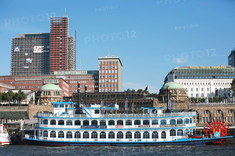 Paddle steamer Louisiana Star, harbour city, Hamburg, Germany