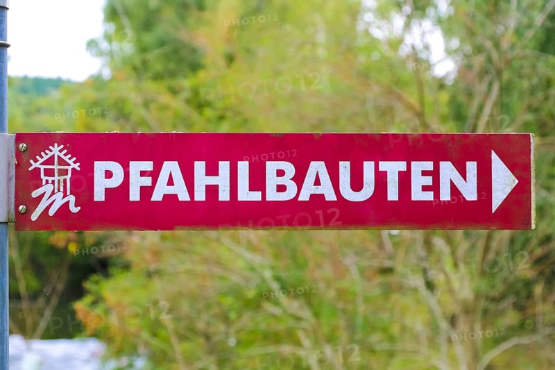 Sign, signpost, pile dwellings, arrow, writing, letters, Oberuhldingen district, Uhldingen-Mühlhofen municipality, Lake Constance district, Baden-Württemberg, Germany