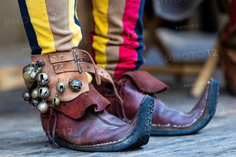 Pointed shoes, musical bells on the leg, medieval clothing, medieval market, city of Esslingen, district of Esslingen, Baden-WÃ¼rttemberg, Germany
