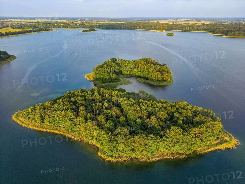 Aerial view, drone photo: Steinwerder and Bollenwerder islands, Carwitzer See, Carwitz, Feldberger Seenlandschaft, Mecklenburg Lake District, Mecklenburg-Western Pomerania, Germany