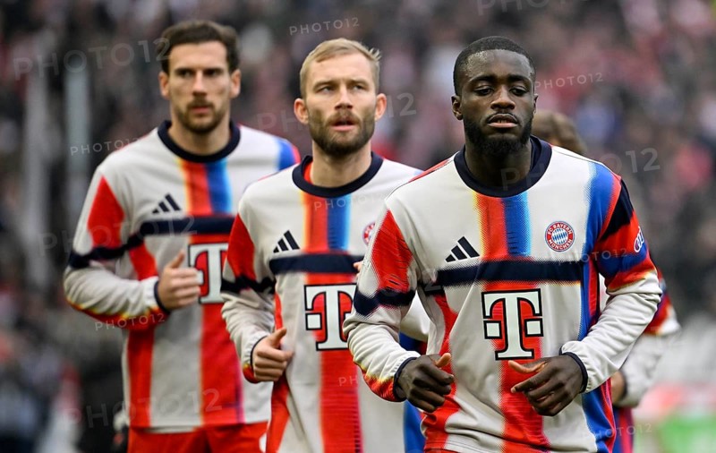 Dayot Upamecano FC Bayern Munich FCB (02) Konrad Laimer FC Bayern Munich FCB (27) Leon Goretzka FC Bayern Munich FCB (08) Warm-up training MHPArena, MHP Arena Stuttgart, Baden-WÃ¼rttemberg, Germany