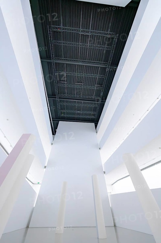 Modern architecture with minimalistic columns and white walls in geometric design, Open Horizons exhibition, Schauwerk Sindelfingen, Böblingen district, Germany