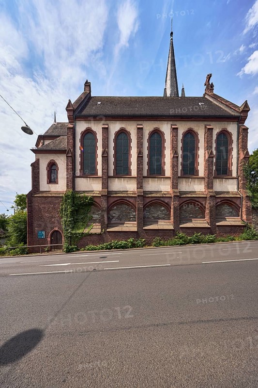 Old Catholic Church of Peace, street, road markings lanes, directional arrows, blue sky, altocumulus clouds, cumulus clouds, Schwalbacher StraÃŸe, Wiesbaden, state capital, district-free city, Hesse, Germany