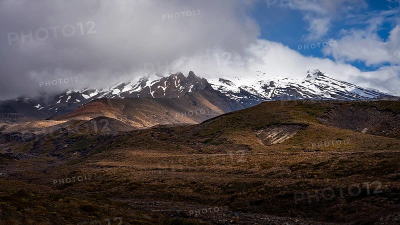 Volcanic landscape, Tama Lake Walk (Tama Lakes Track), Mount Ruapehu in the background. Tongariro National Park, North Island, New Zealand